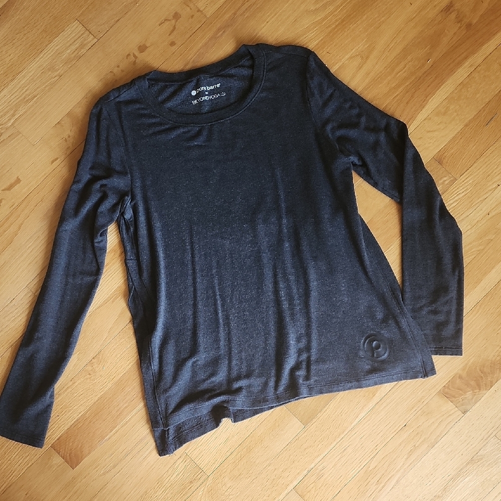 Beyond Yoga Charcoal Long Sleeve Top